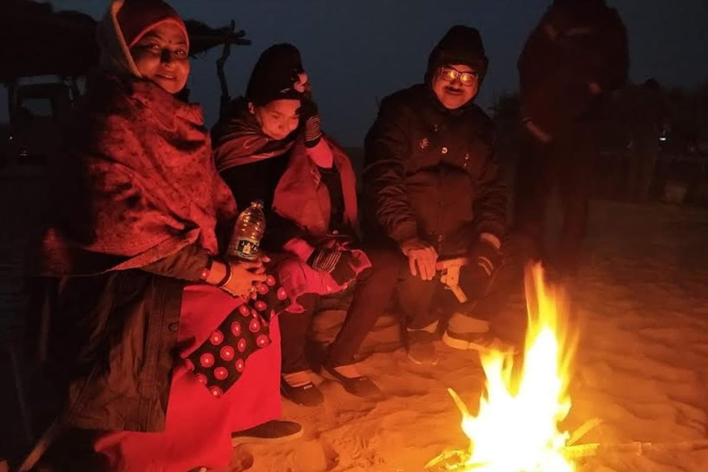 Exclusive Night Jeep Safari with Bonfire on Sand Dunes