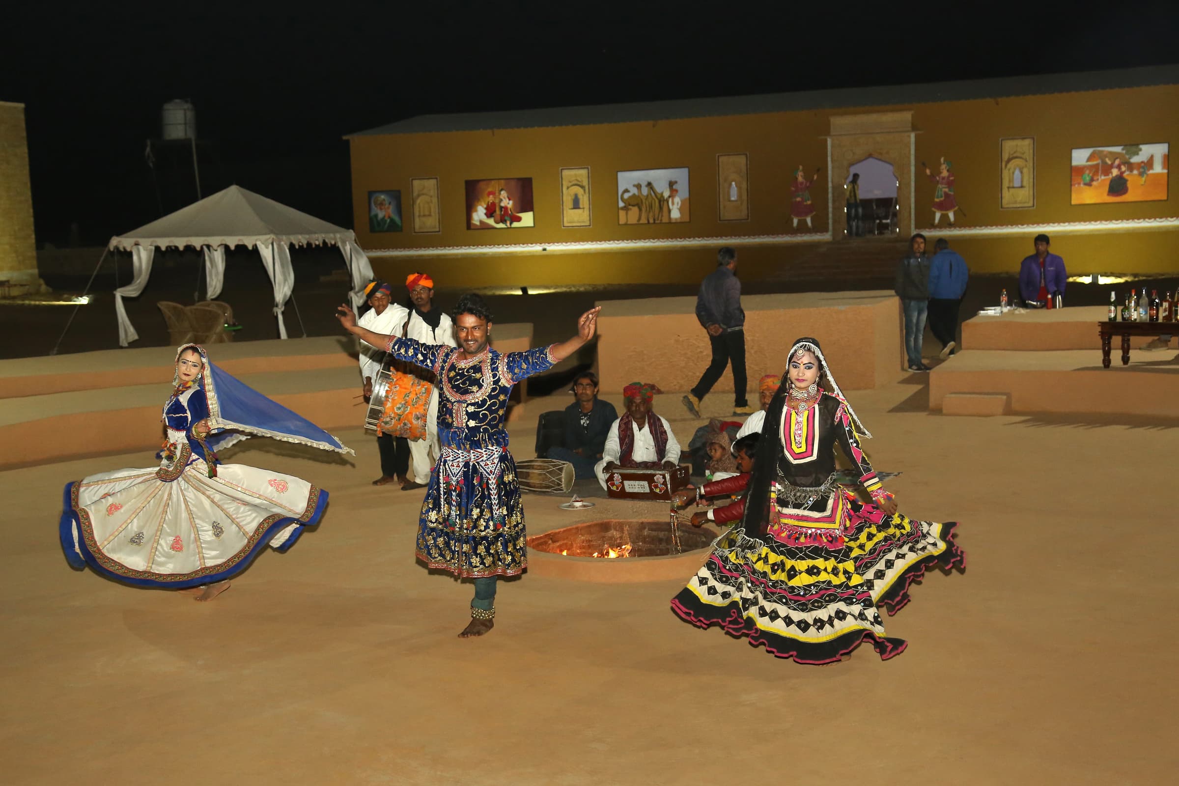 luxury tents in jaisalmer